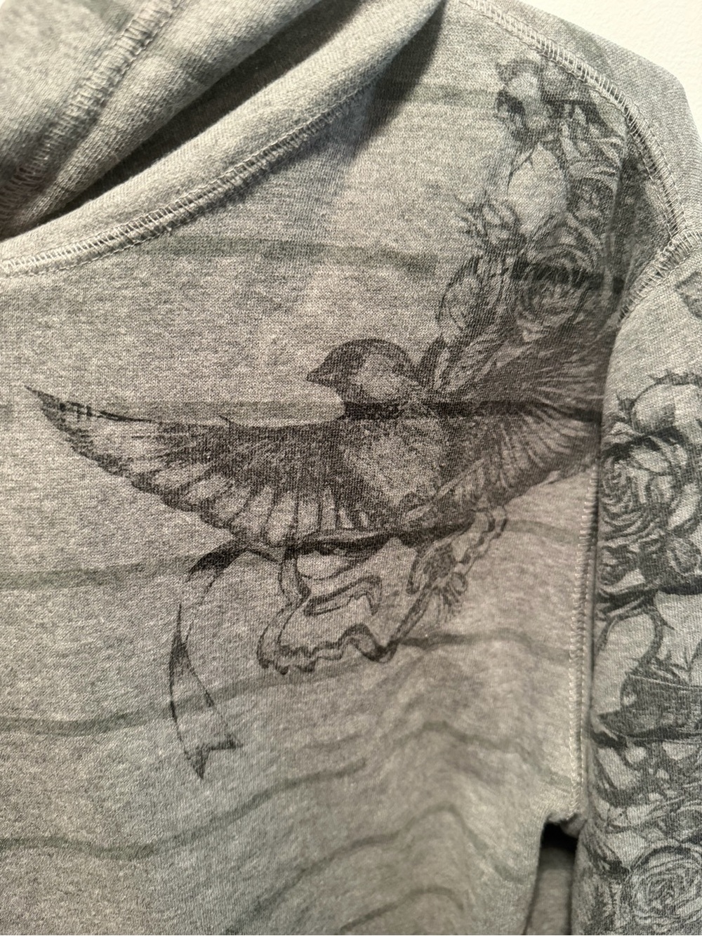 Rare Fox Gray Striped Hoodie with Bird & Floral Sleeve Print - Picture 4 of 7